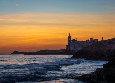Atardecer en playa Balmins (Sitges)