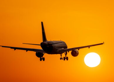Atardecer en el mirador de aviones del Prat de Llobregat
