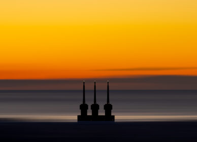 [adamski] Las 3 chimeneas de Sant Adrià