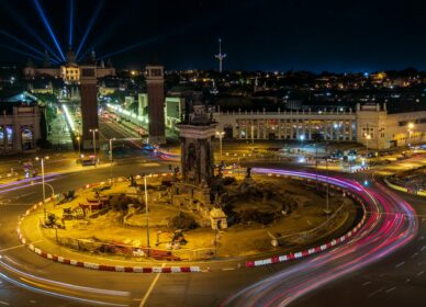 Estelas en la Plaza España de Barcelona