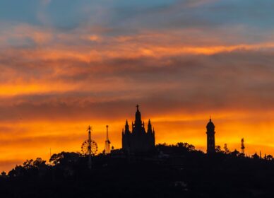 Atardecer skyline Tibidabo