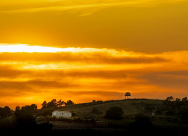 Atardecer en el Mirador dels 40 pins (La Roca del Vallès)